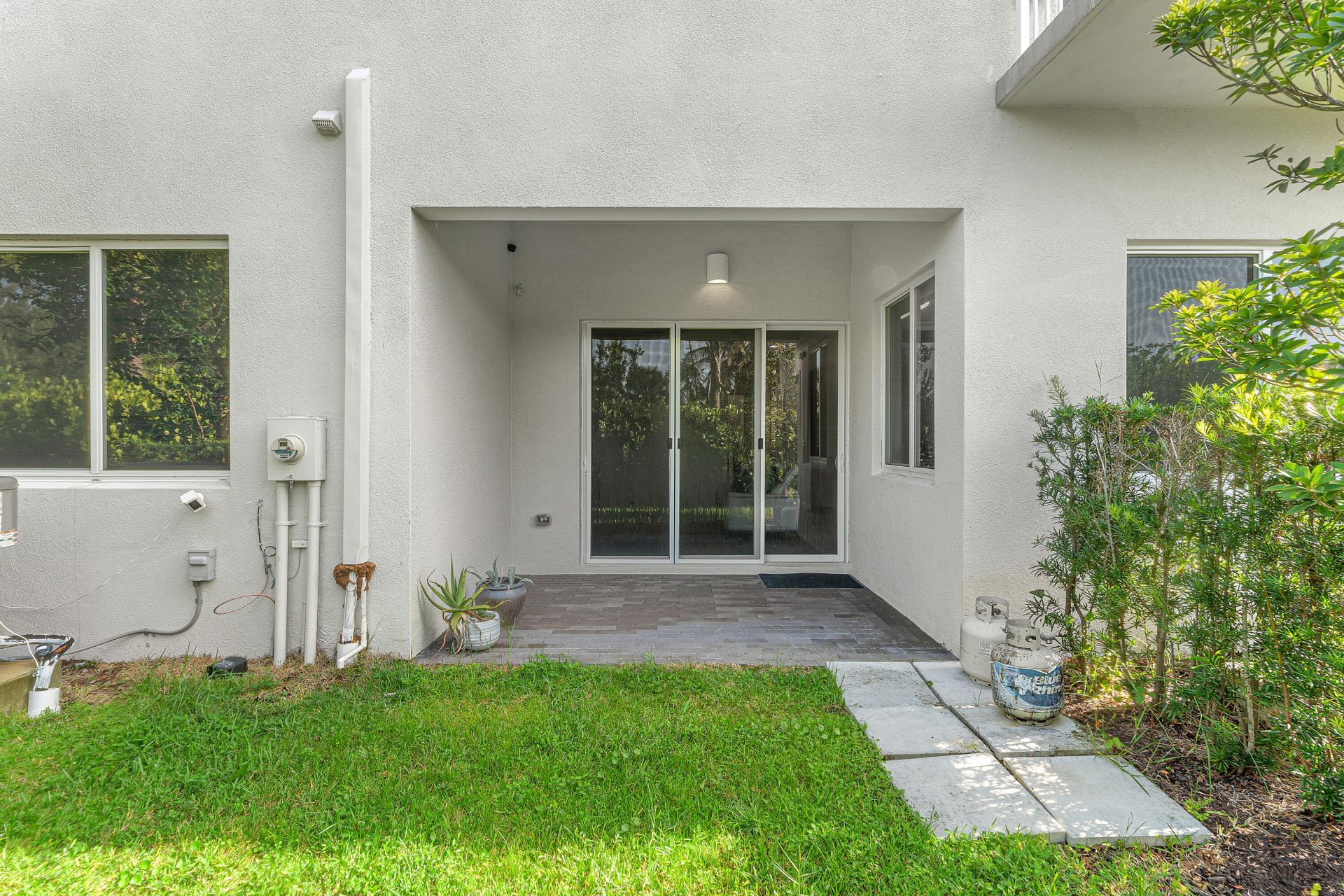 610 Pioneer Way, Royal Palm Beach, FL 33411 Photo