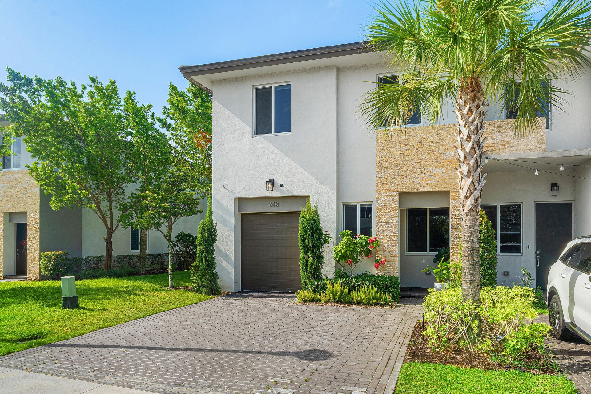 610 Pioneer Way, Royal Palm Beach, FL 33411 Photo