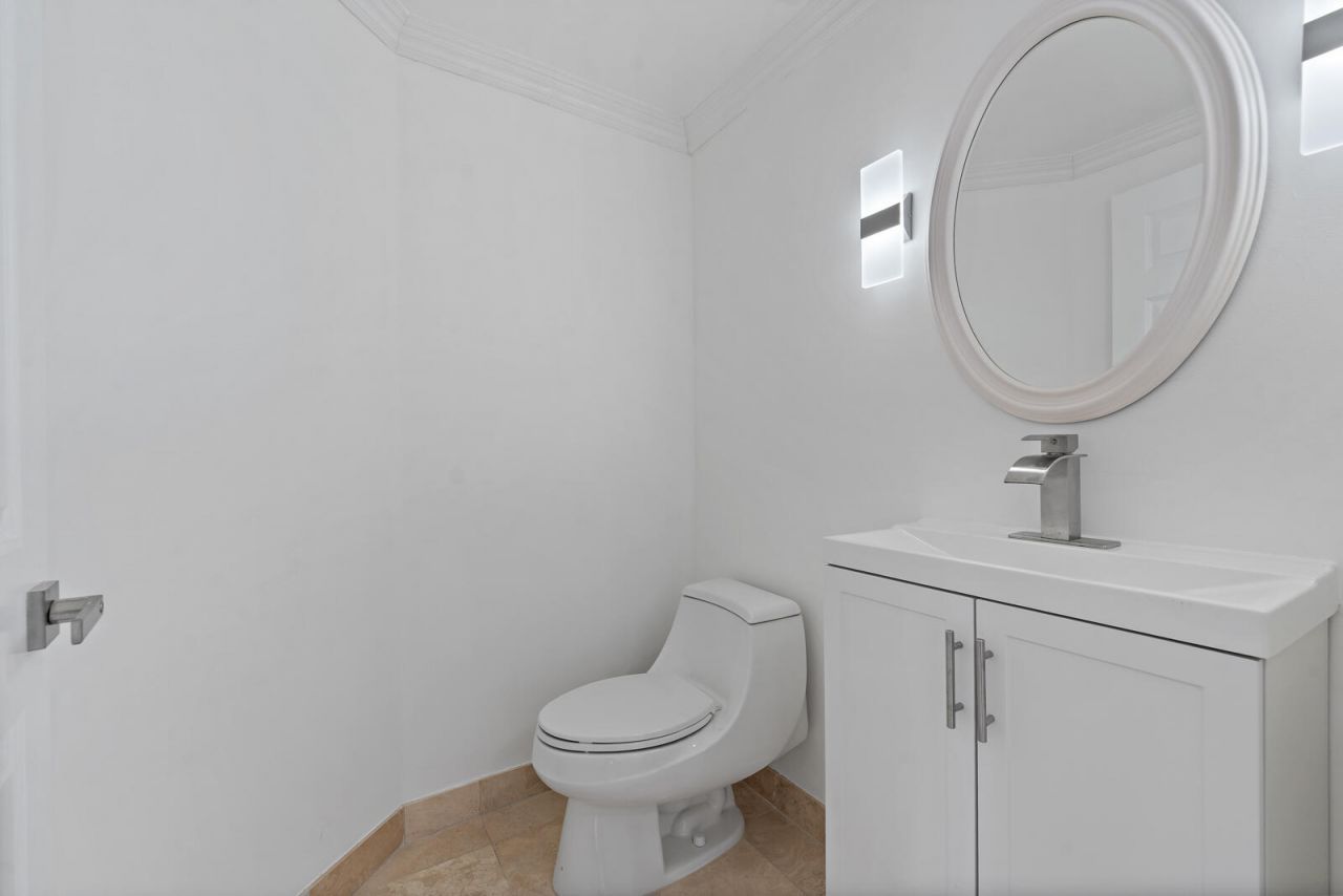 100 S Birch Road, Unit 1604, Fort Lauderdale, FL 33316 Photo