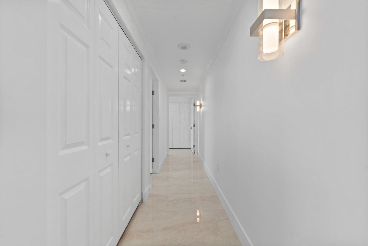100 S Birch Road, Unit 1604, Fort Lauderdale, FL 33316 Photo