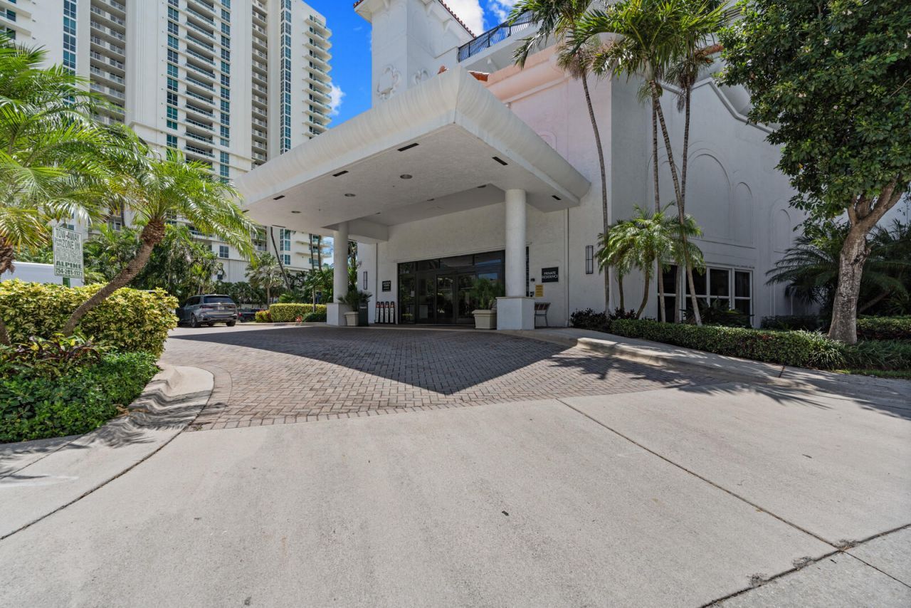 100 S Birch Road, Unit 1604, Fort Lauderdale, FL 33316 Photo