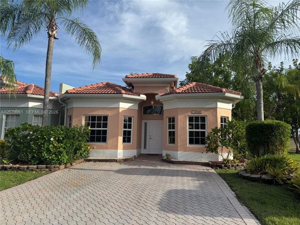 16320 SW 103rd Ter , Miami, FL 33196
