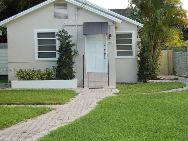 2140 SW 25th St , Unit 2140, Miami, FL 33133