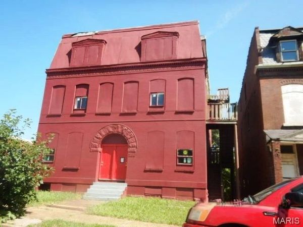 1221 Hebert Street , St Louis, MO 63107