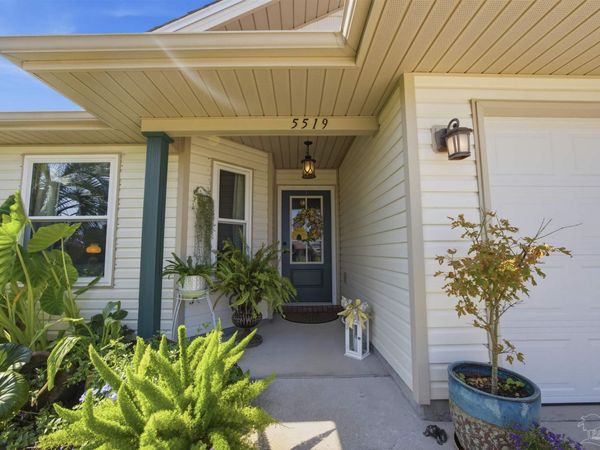 5519 Sea Spray Ct, Gulf Breeze, FL 32563