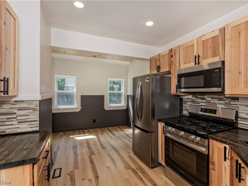 10538 Elmarge Avenue, Cleveland, OH 44105 Photo 15