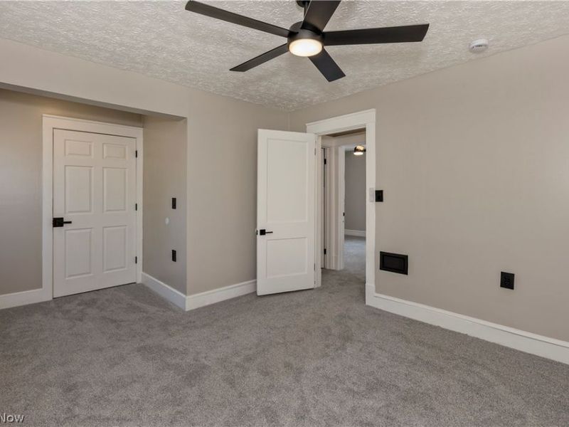 10538 Elmarge Avenue, Cleveland, OH 44105 Photo 20