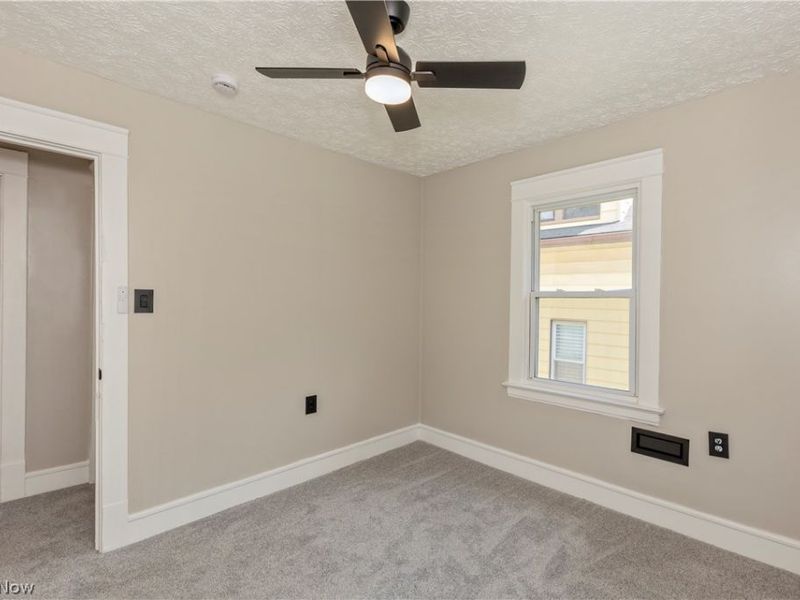 10538 Elmarge Avenue, Cleveland, OH 44105 Photo 23