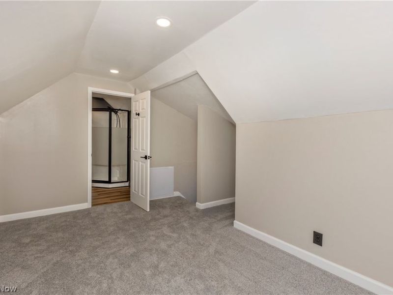 10538 Elmarge Avenue, Cleveland, OH 44105 Photo 29