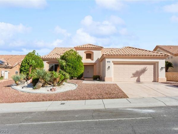 10701 Back Plains Drive , Las Vegas, NV 89134