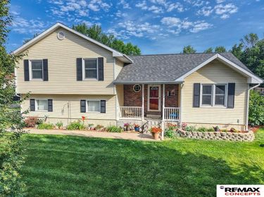 720 W Chadderton Drive, Lincoln, NE 68521