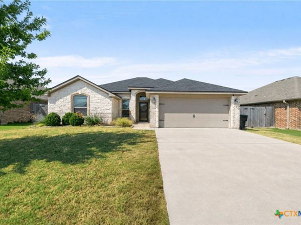 1818 Broken Shoe Trail , Temple, TX 76502