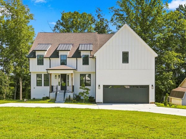 320 Bjs Lndg , Estill Springs, TN 37330