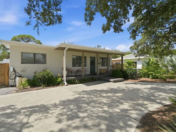 560 62ND AVENUE S, ST PETERSBURG, FL 33705