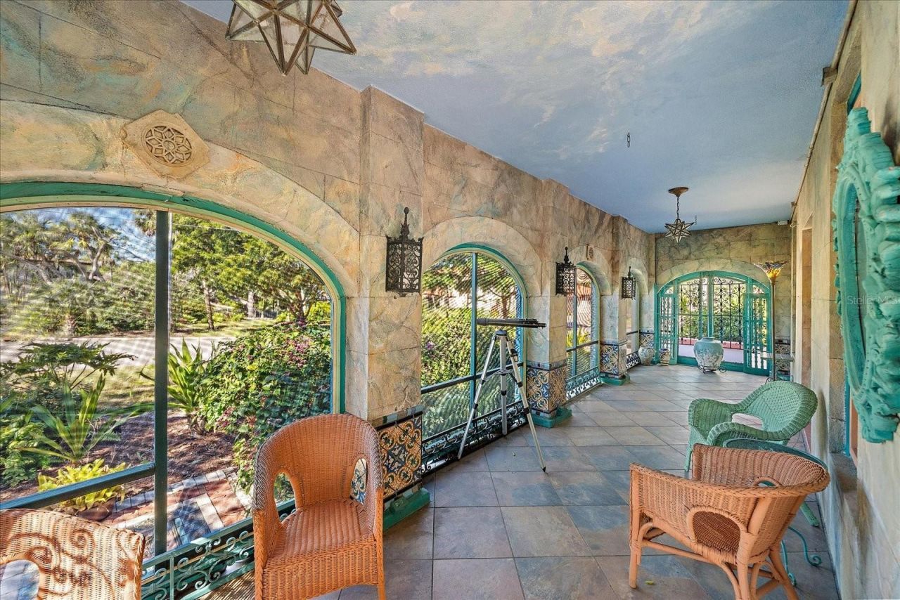 2830 Bay Shore Circle , Sarasota, FL 34234 Photo