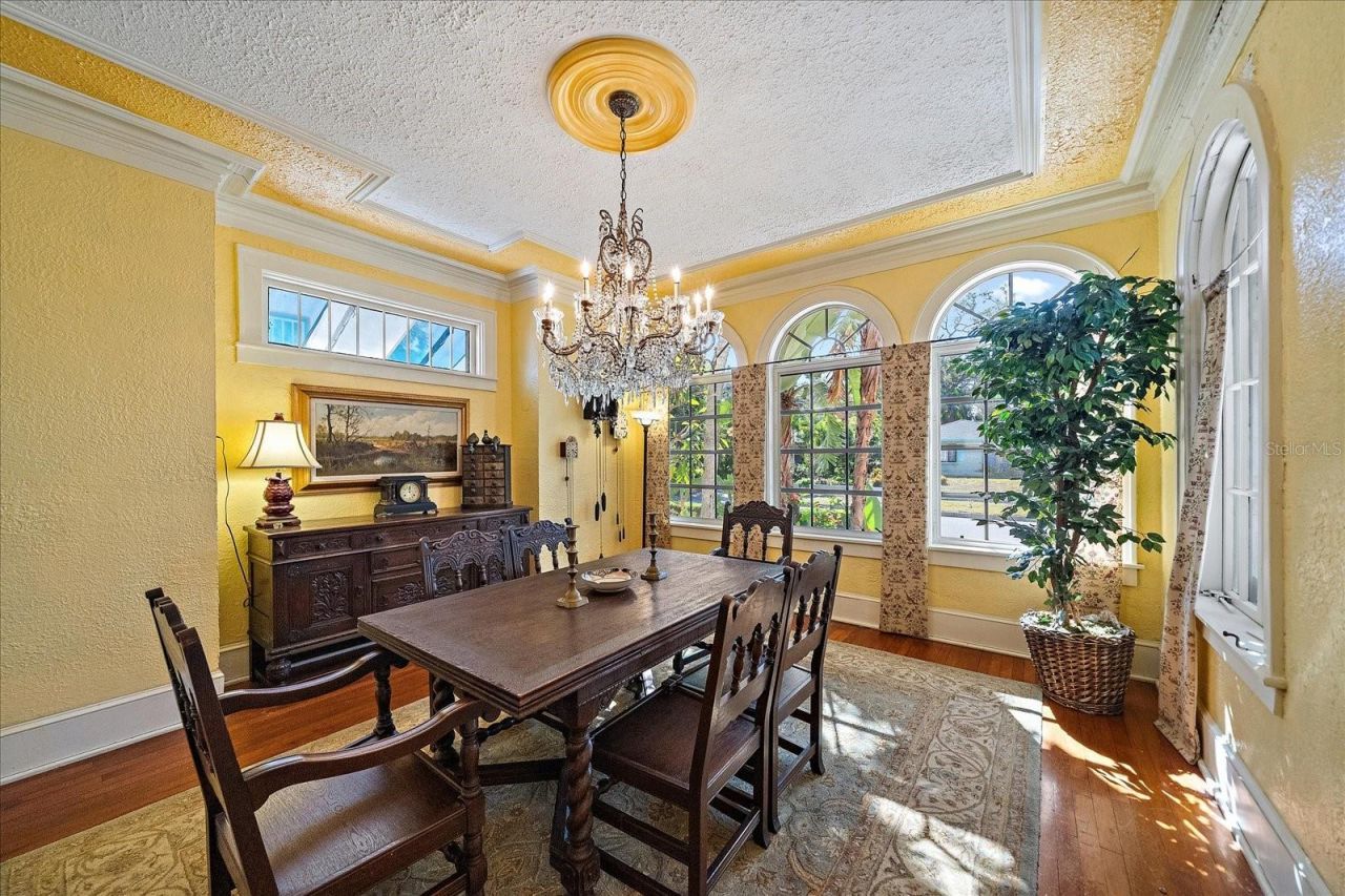 2830 Bay Shore Circle , Sarasota, FL 34234 Photo