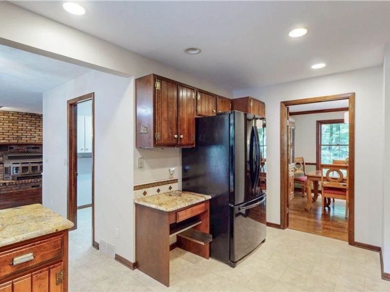 17099 Creighton Drive, Chagrin Falls, OH 44023 Photo 6