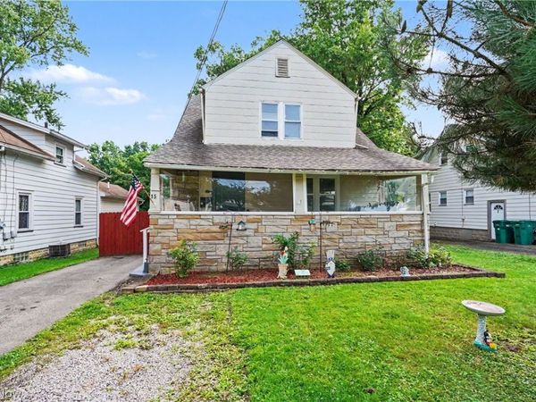 15 Massachusetts Avenue , Poland, OH 44514
