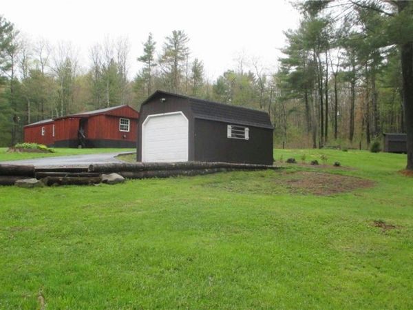 385 Lyon Road , Bainbridge, NY 13733