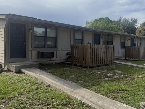 5063 Elmhurst Road, Unit 2, West Palm Beach, FL 33417