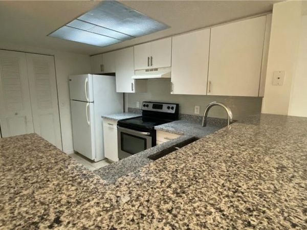 5045 WILES Road, Unit 205, Coconut Creek, FL 33073