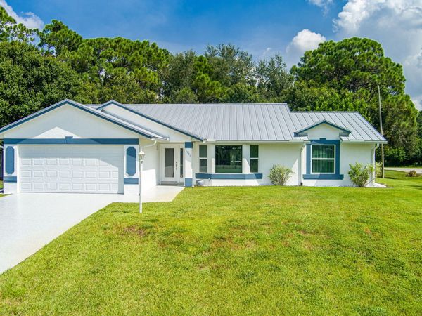 1901 SW Yellowtail Avenue, Port St. Lucie, FL 34953