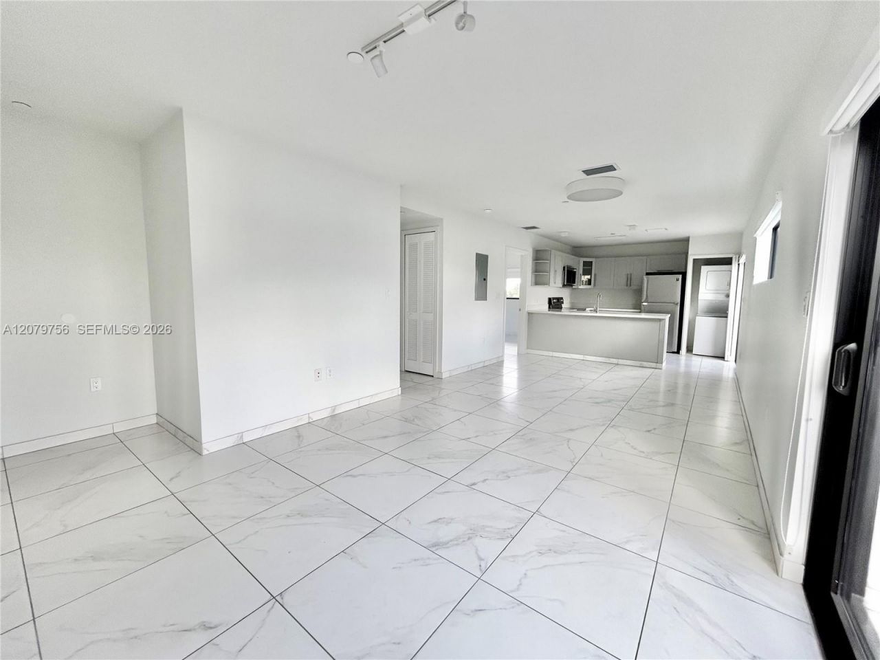 836 SW 2nd St, Unit 401, Miami, FL 33130 Photo