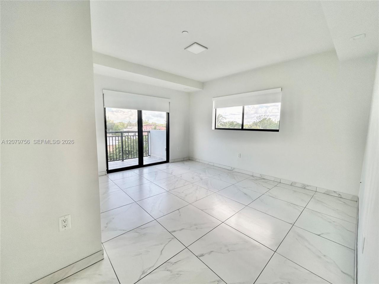 836 SW 2nd St, Unit 401, Miami, FL 33130 Photo