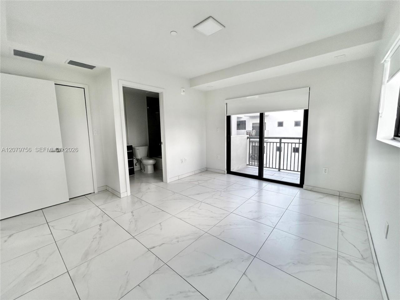 836 SW 2nd St, Unit 401, Miami, FL 33130 Photo