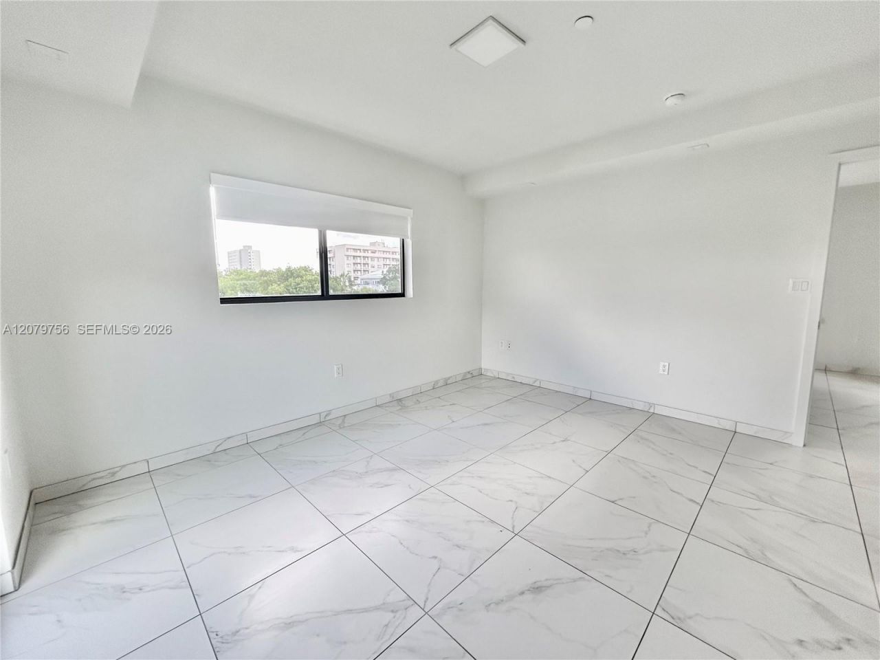 836 SW 2nd St, Unit 401, Miami, FL 33130 Photo