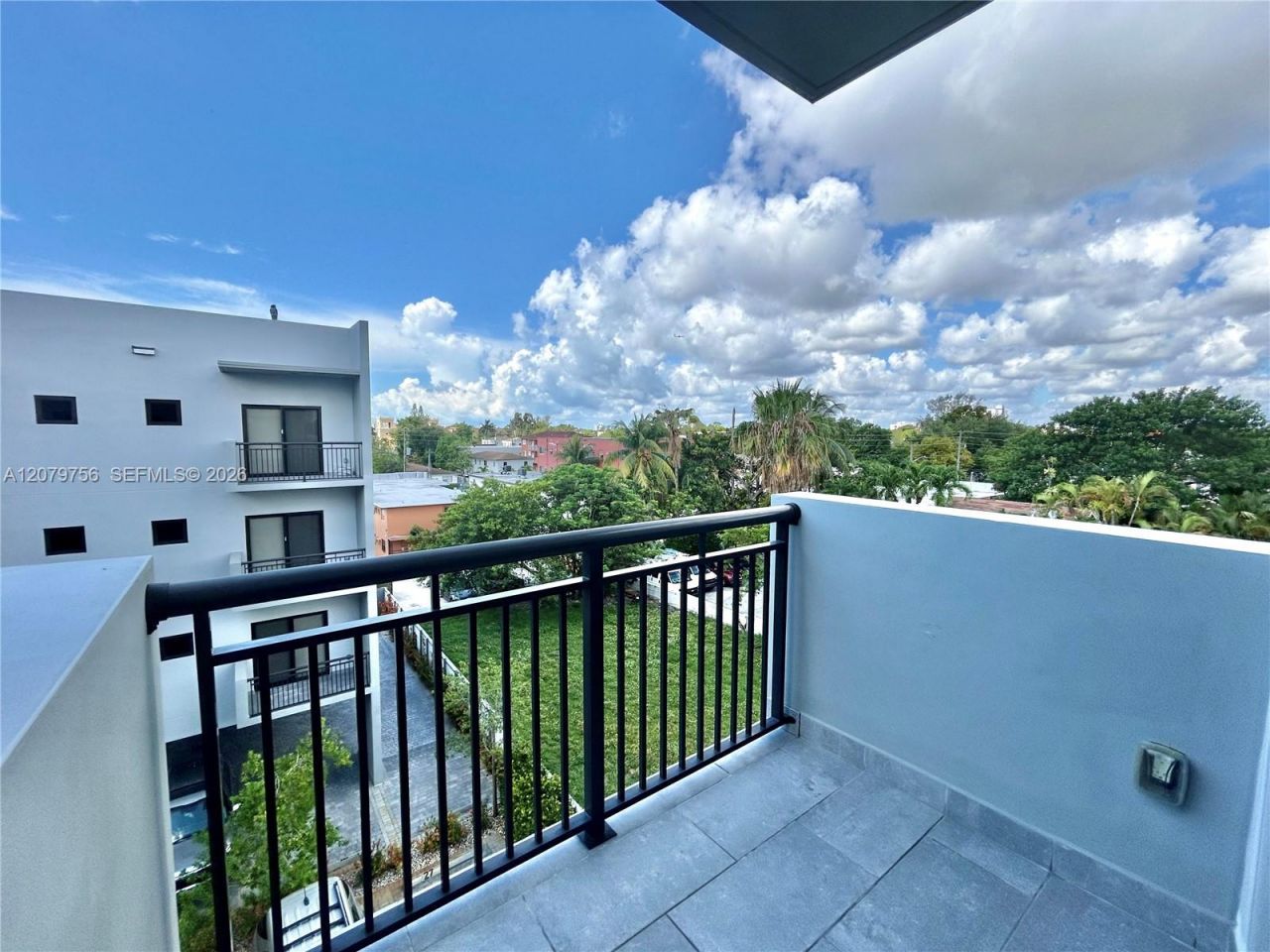 836 SW 2nd St, Unit 401, Miami, FL 33130 Photo