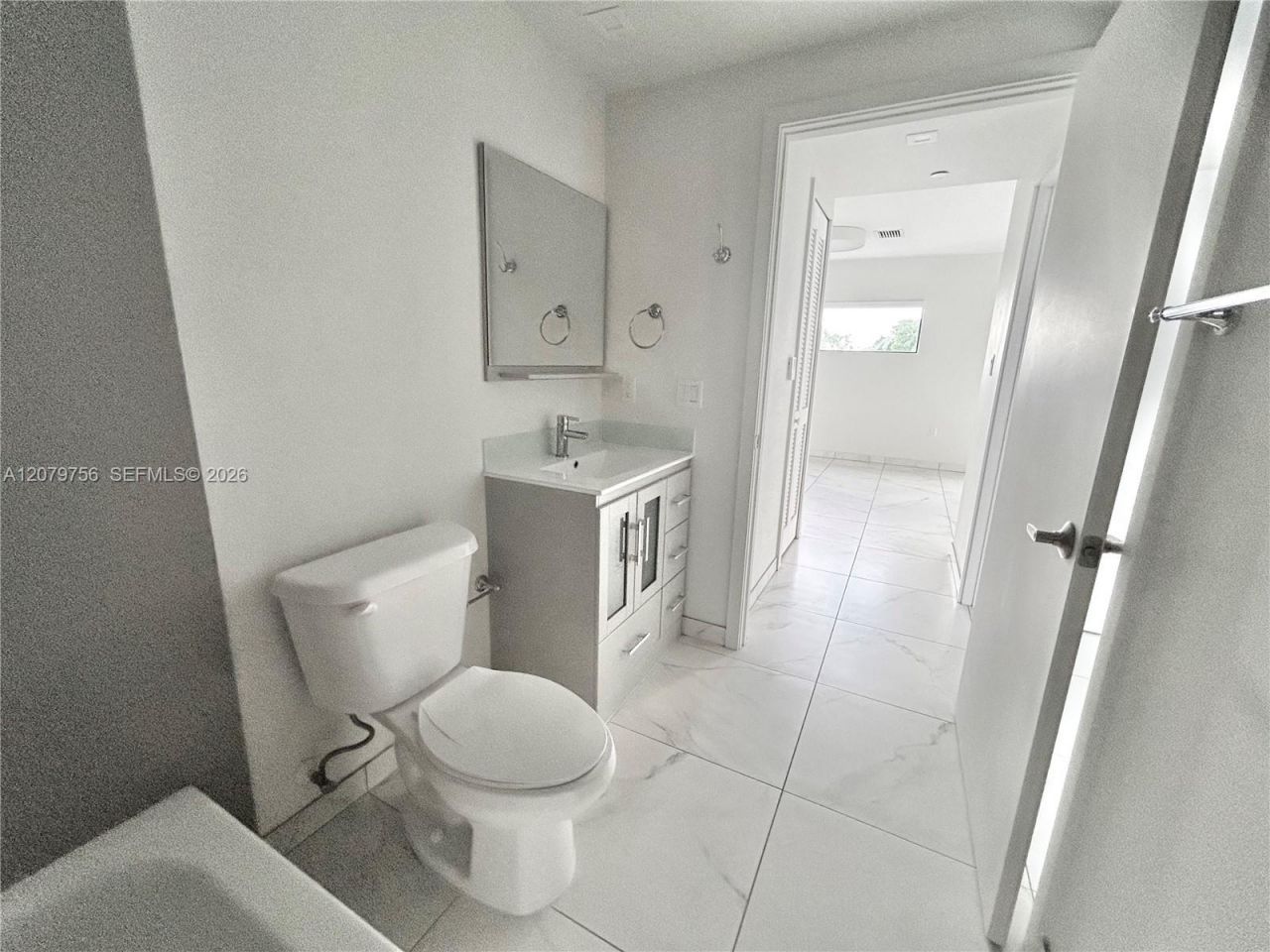 836 SW 2nd St, Unit 401, Miami, FL 33130 Photo