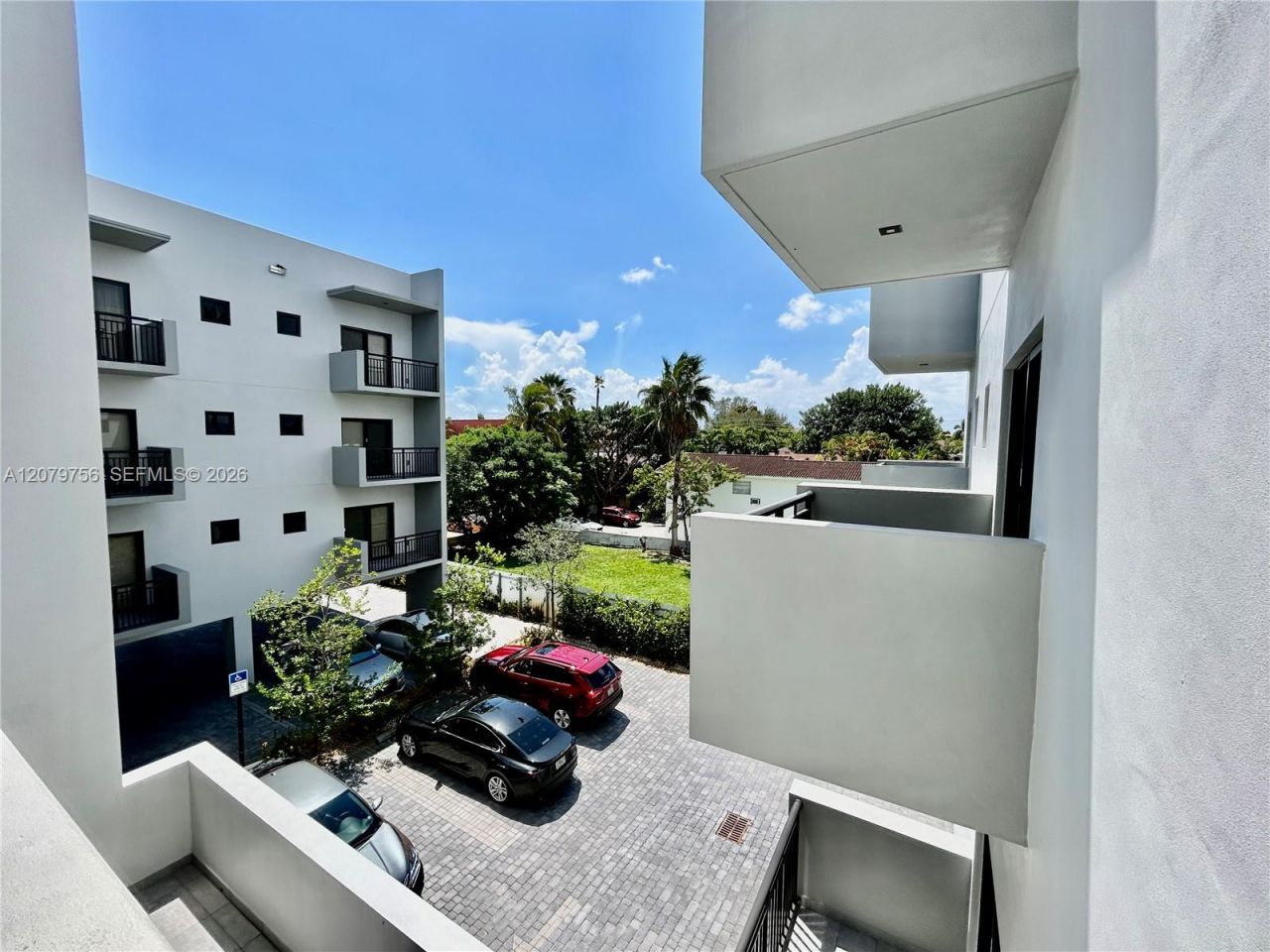836 SW 2nd St, Unit 401, Miami, FL 33130 Photo