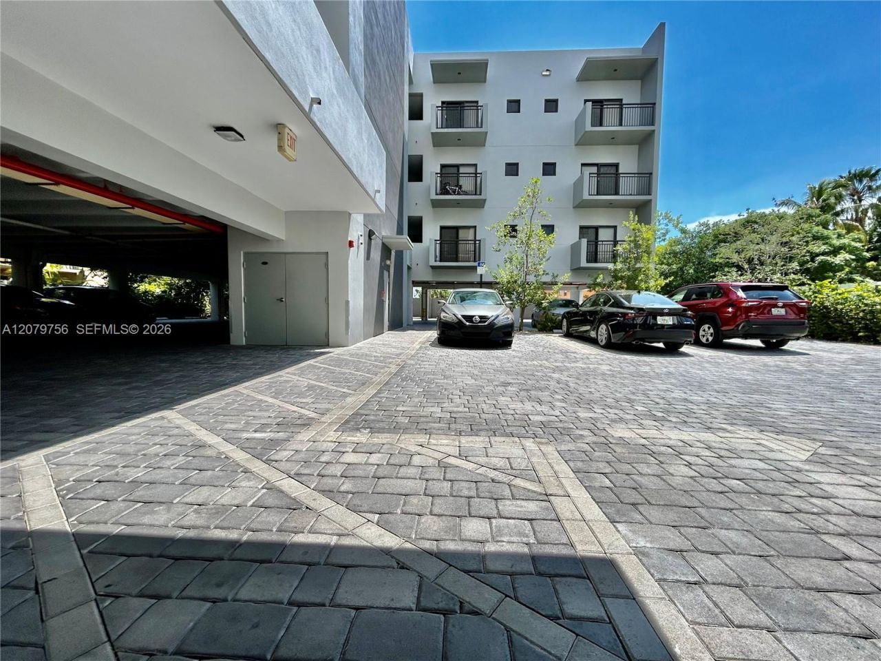 836 SW 2nd St, Unit 401, Miami, FL 33130 Photo