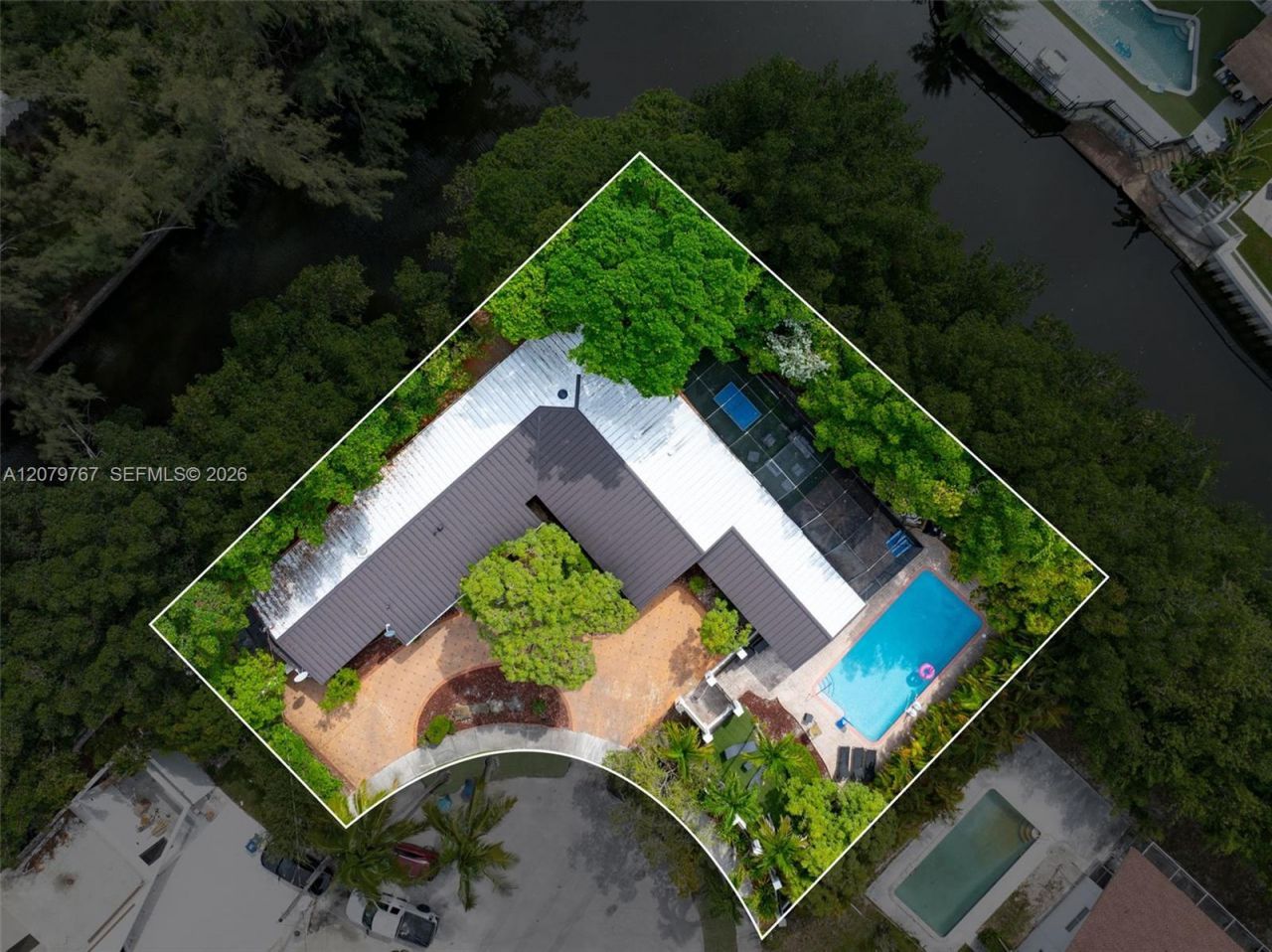 19860 NE 24th Ct, Miami, FL 33180 Photo