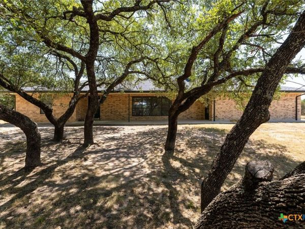 3322 County Road 1020 , Lampasas, TX 76550