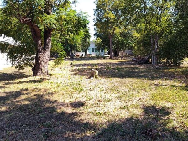 1004 E Avenue E , Temple, TX 76501