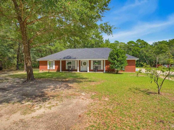 4346 Mcinnis St, Milton, FL 32583