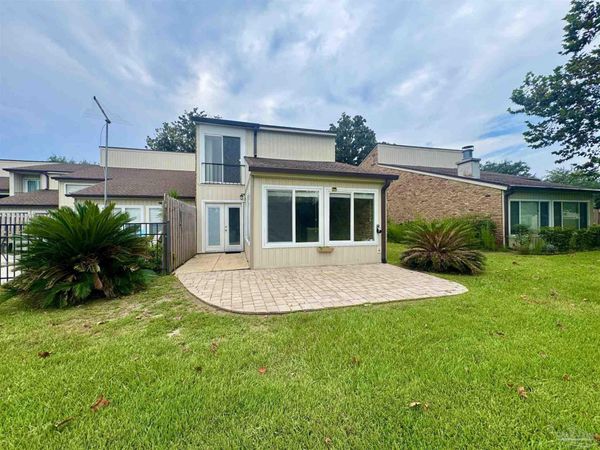 4808 Huron Dr, Pensacola, FL 32507