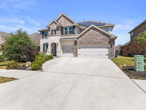 428 Landing LN , Leander, TX 78641