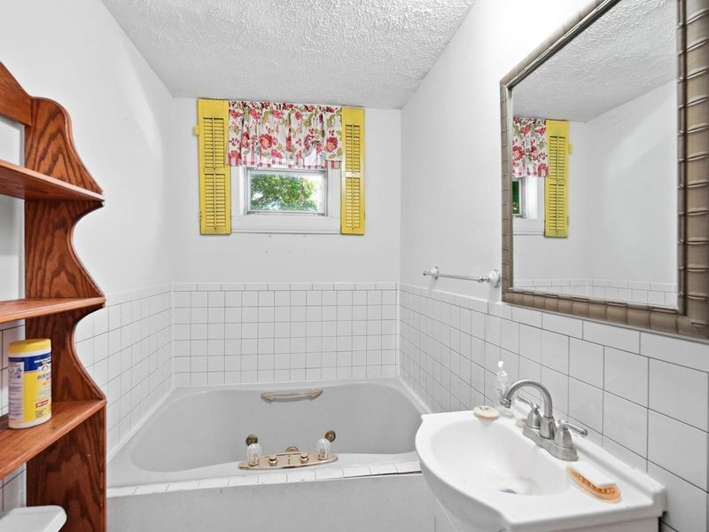 1561 S Fountain Avenue, Springfield, OH 45506 Photo 33