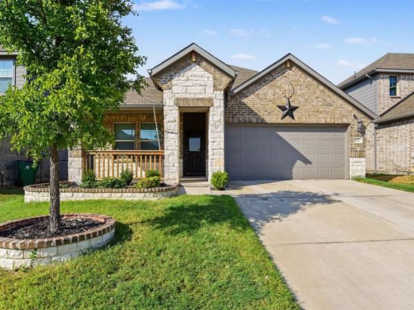 1421 Rolling Fox Drive , Forney, TX 75126