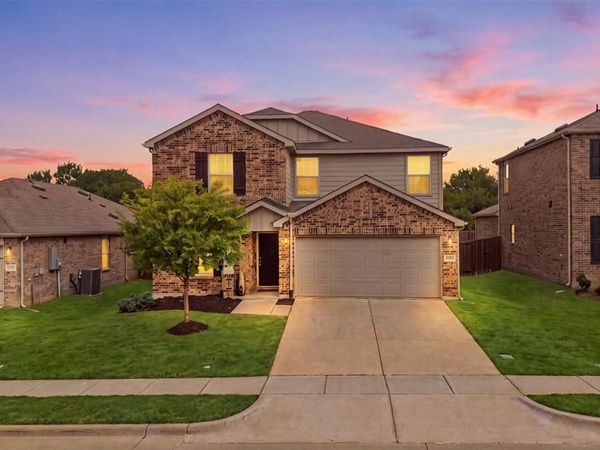 1137 Trace Drive, Aubrey, TX 76227