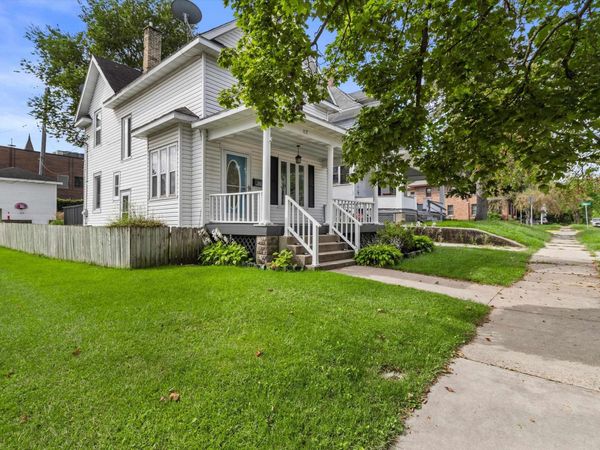 112 W Howard Street, Portage, WI 53901