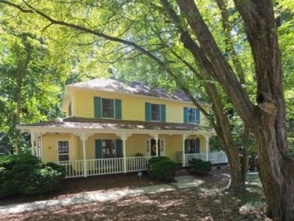 7030 Pleasant Drive , Charlotte, NC 28211