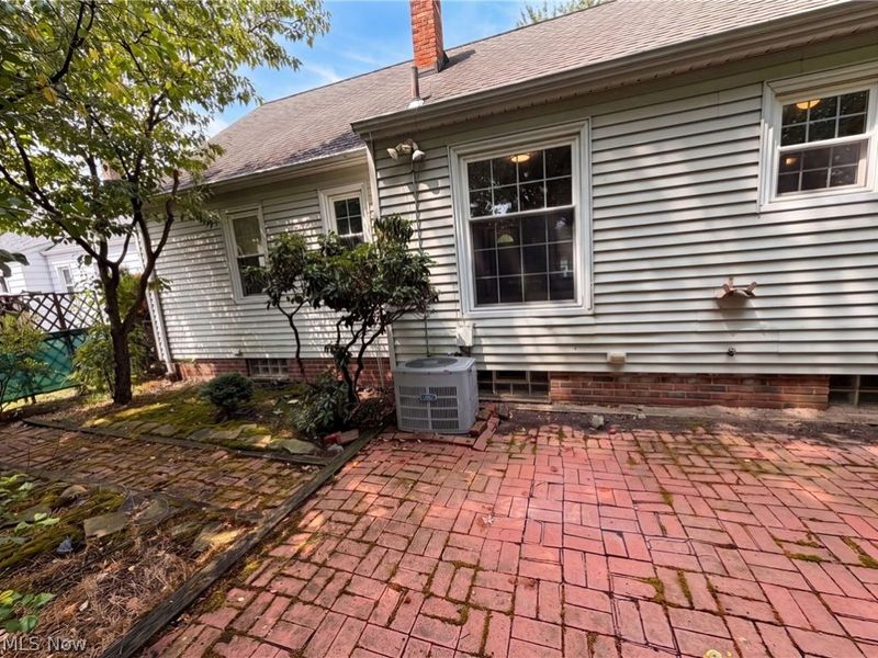 971 Learidge Road, Cleveland, OH 44124 Photo 21