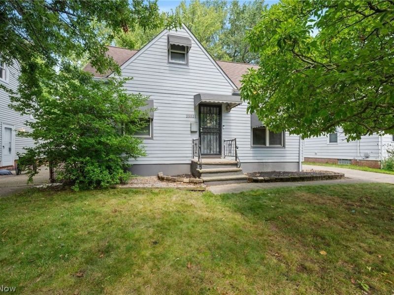 25521 Zeman Avenue, Euclid, OH 44132 Photo 1