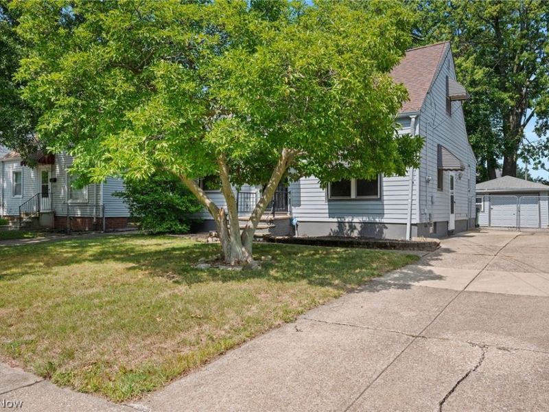 25521 Zeman Avenue, Euclid, OH 44132 Photo 2