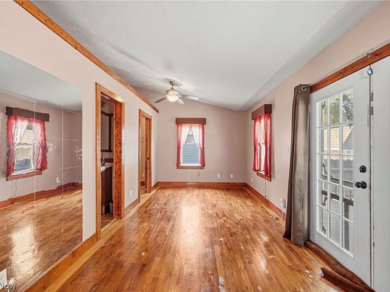 25521 Zeman Avenue, Euclid, OH 44132 Photo 25