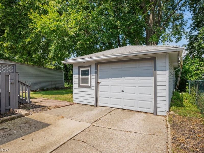 25521 Zeman Avenue, Euclid, OH 44132 Photo 8